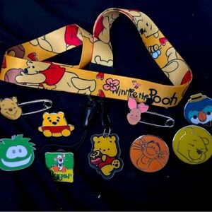 Winnie the Pooh Bear lanyard and 8 Disney trading pins